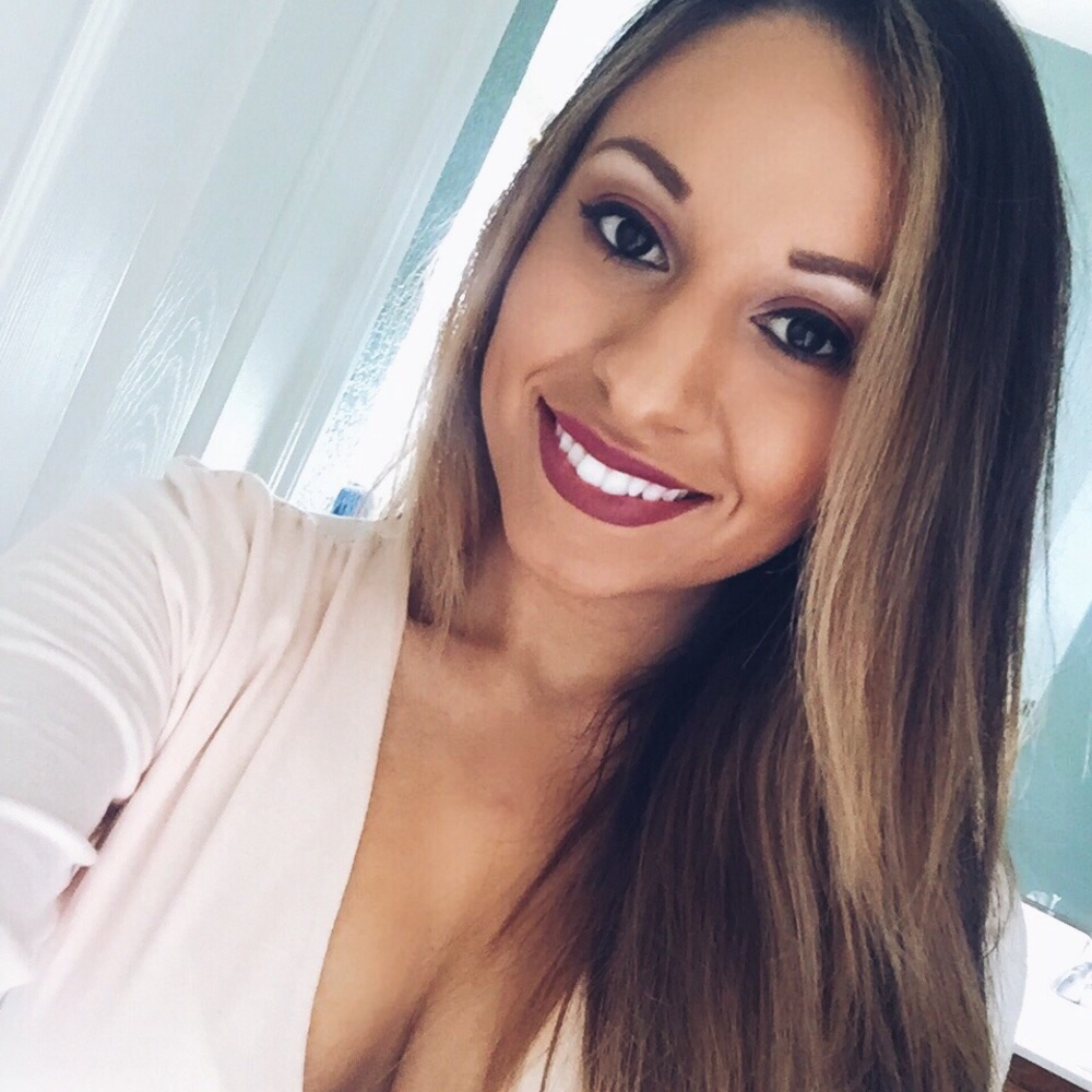 Meet your Posher, Jesenia